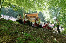 Festgottesdienst zum 1.000 Todestag des Heiligen Heimerads auf dem Hasunger Berg (Foto: Karl-Franz Thiede)